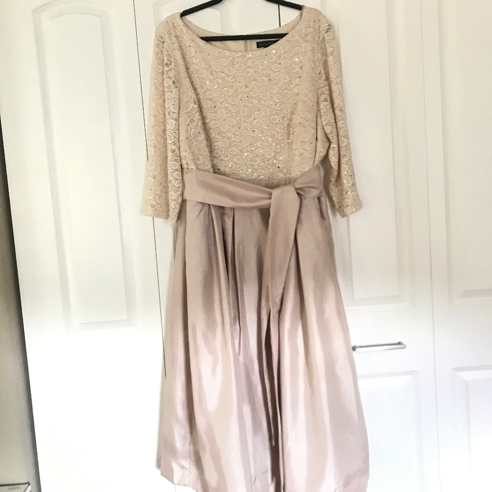 Jessica Howard Champagne Evening Dress